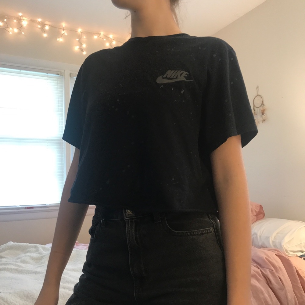 Black Nike Crop Top T-shirt